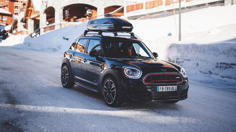 MINI Countryman ALL4 sur la neige