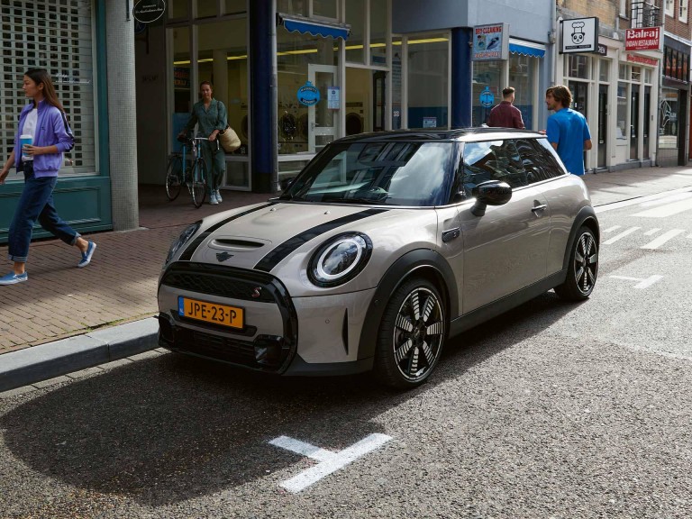 MINI Hatch 3 portes – gris et noir – design