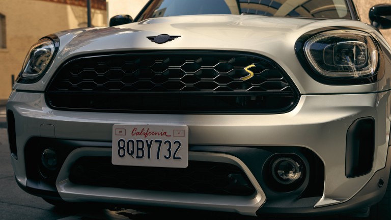 MINI Cooper Hybride – calandre – pare-chocs